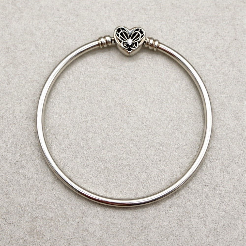 Pre Owned PANDORA 925 Heart & Butterfly Charm Bangle Bracelet 592593C01